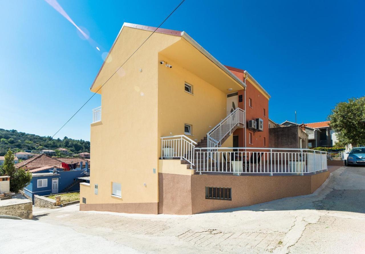 Apartments Sunshine Home Vela Luka Exterior foto